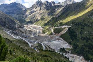 Eine Großbaustelle in den Bergen