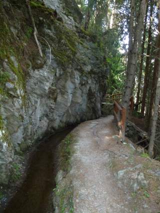 Bisse de Saxon - Waalweg bei Nendaz.