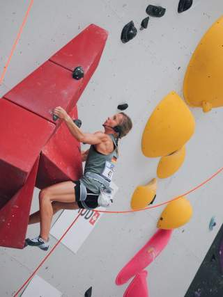 Para-Kletterin bei der EM