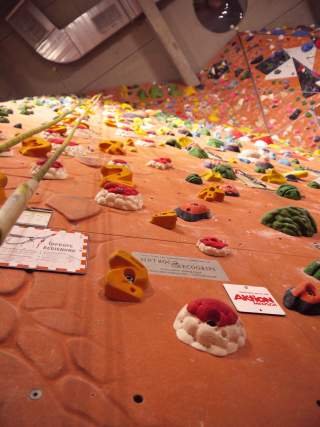 Kletterwand von unten